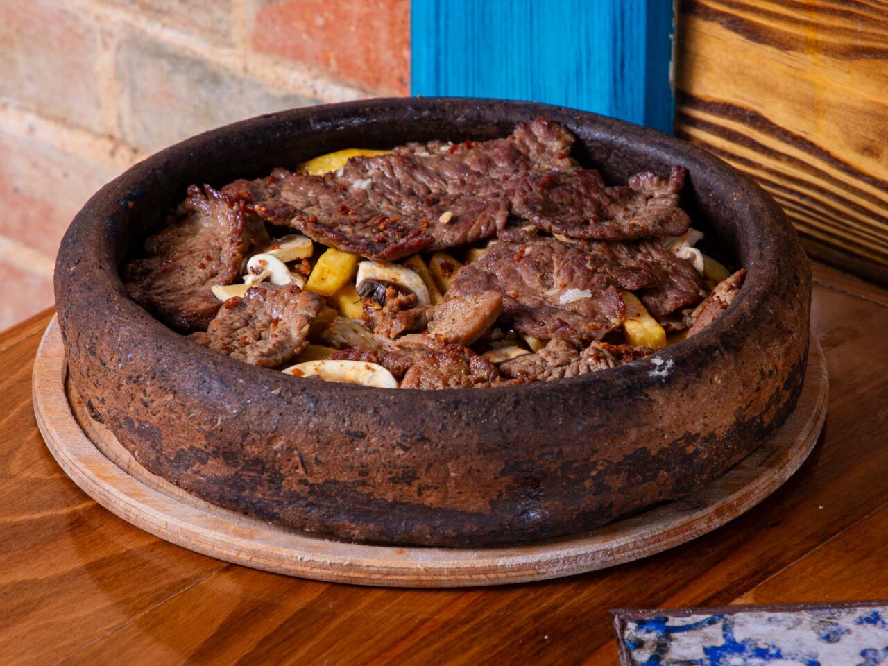 Lemon Garlic Meat Slices Pot